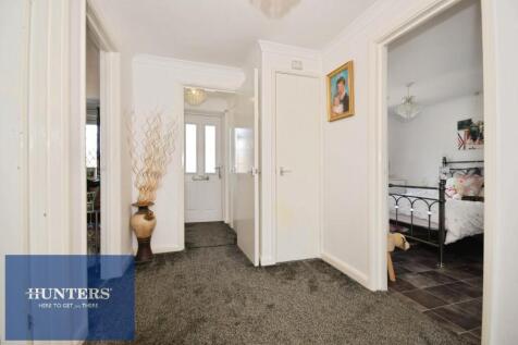 ENTRANCE HALL.jpg