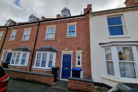 6-bed terraced on 88 New Street, Leamington Spa, £3,450/mo