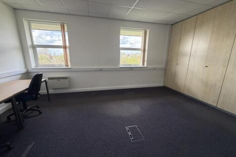 Office to rent Image 5