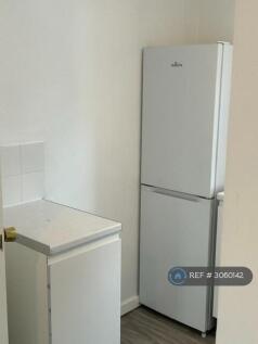 Bramble Avenue, Conniburrow, Milton Keynes, MK14 photo 5