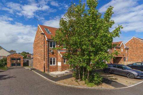 Newcastle Upon Tyne, NE5 - property photo