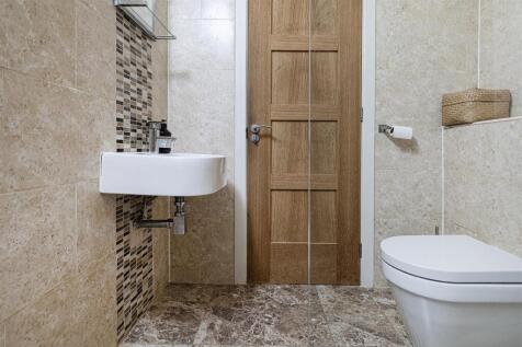 Bramleys Estate Agents - Oakfield Drive - Mirfield