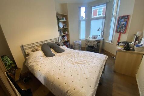 Pentyrch Street, Cathays, Cardiff photo 4