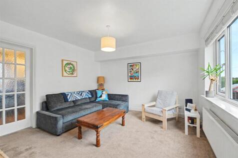 Lounge_1.jpeg