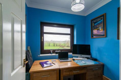 Nursery/Bedroom/Study