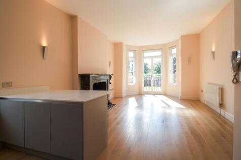 Clapham Common North Side, London, SW4 photo 4