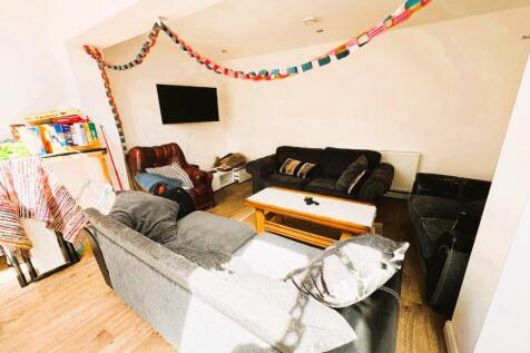 Ingham Grove, Nottingham, Nottinghamshire, NG7 photo 3