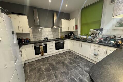 Stockport Road, Ashton-Under-Lyne photo 4