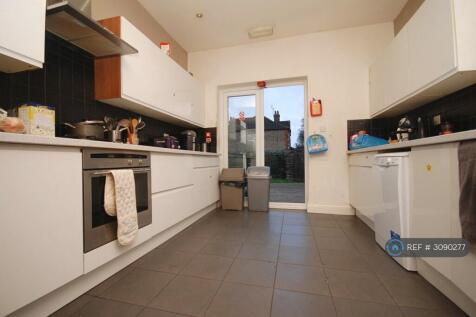 Colne Road, London, N21 photo 3