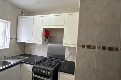 Ground Floor Flat, Station Road, Forest Gate, Newham, London photo 4
