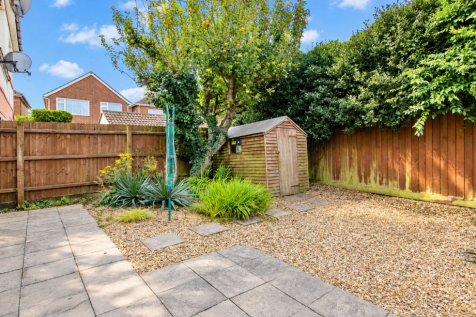 Gorsecliff Road, Bournemouth, BH10 photo 4