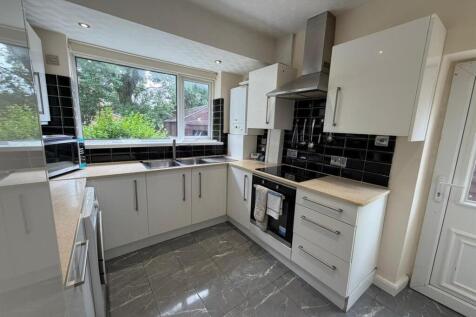 Lanark Avenue, Manchester photo 3