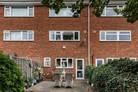 61 Tomswood Hill (21).jpg