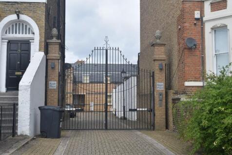 Regis Place, London, SW2 photo 3