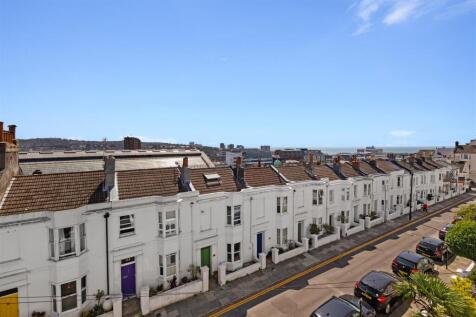 Flat 3, 15 Clifton Street Full Res-12.jpg