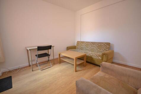 St Edwards Road, University Area photo 5