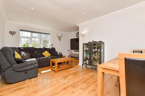 Kitchen / Lounge / Diner