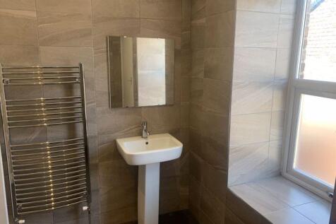 Four Bedroom Student House - Edinburgh Road, L7 photo 2