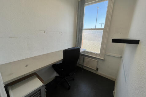 Office for sale Image 7