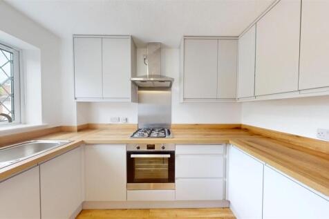 Shackleton Way, 9 kitchen