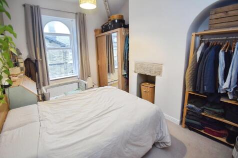 6bb15e80-Bedroom ...