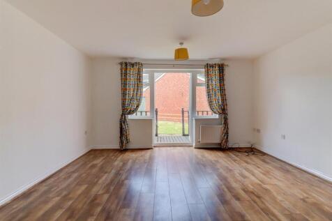 Pericles Close, Heathcote, Warwick photo 4