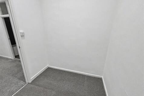 Office/ Dressing room