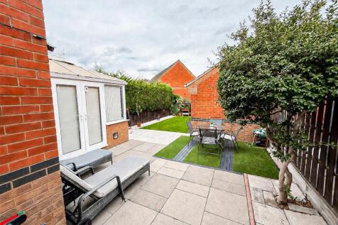 Northampton Grove, Langdon Hills, Basildon photo 5