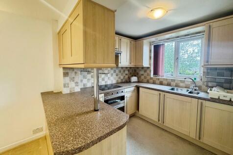 Whitefield Avenue, Norden photo 5