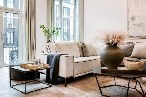 Knightsbridge Luxury  Flat 30, Wellington Court (41).jpg