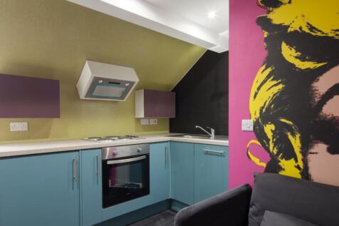 65 Newsome Road, Huddersfield, HD4 photo 3