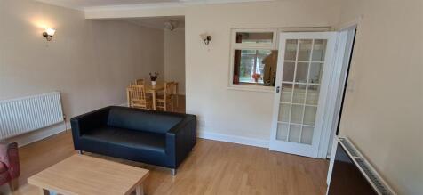 L-shaped Living Room: