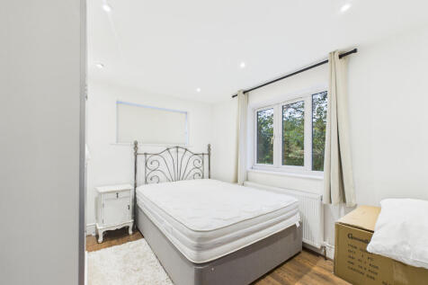 CAM02909G0-PR0507-STILL002