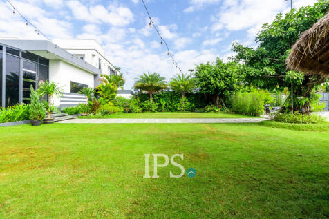 2 Bedroom Villa For Sale - Sala Kamreuk, Siem Reap