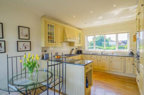 4 bed detached - The Paddocks, Penarth image 3