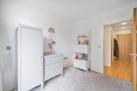2 bed, 2 bath Apartment in liverpool - Photo 10