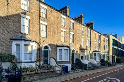 Bateman Street, Room , Cambridge, CB2 photo 2