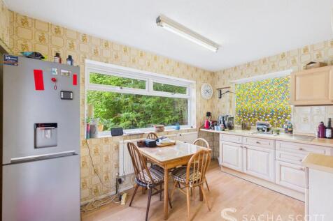 Kitchen / Breakfast Room