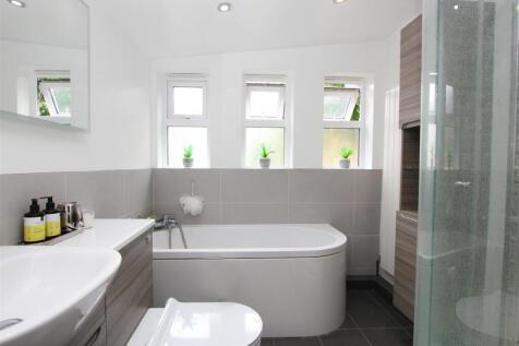 First Floor Bathroom