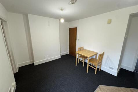 Balham Road, Edmonton, N9 photo 3