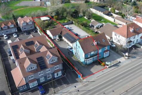 2 - Hotel for Auction, Gloucester Road, Patchway.j