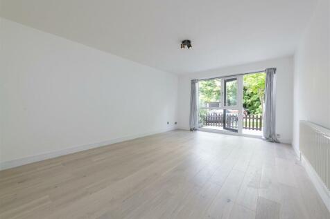 2 Grangewood Ct Rec 1.jpg