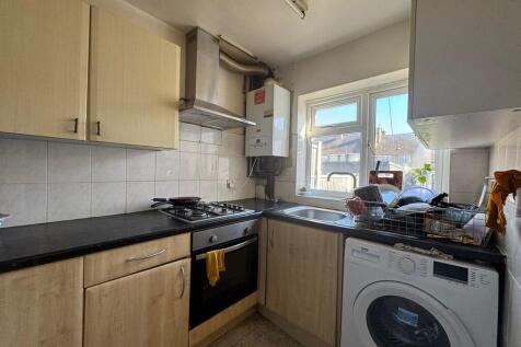 72A Eton Avenue, ...