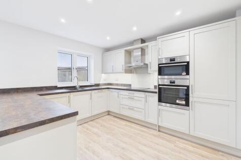 OPEN PLAN KITCHEN/ LIVING/ DINING