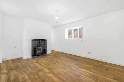 The Green, Revesby Estate photo 4
