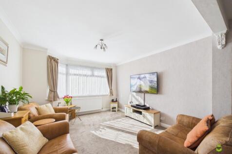 Presented by Nicoleta at EweMove Bexleyheath and D