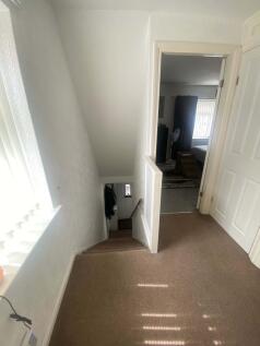 Birks Road, Mansfield, Nottinghamshire photo 4