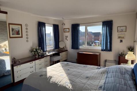 86 Harborough Rd Desborough-11.jpg