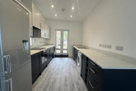 Cracknore Road, Southampton, Southampton photo 4