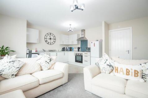 Kitchen / Lounge